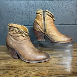 Lucchese Women’s Brown Leather Western Ankle Boots 6.5B Distressed Fringe Cut